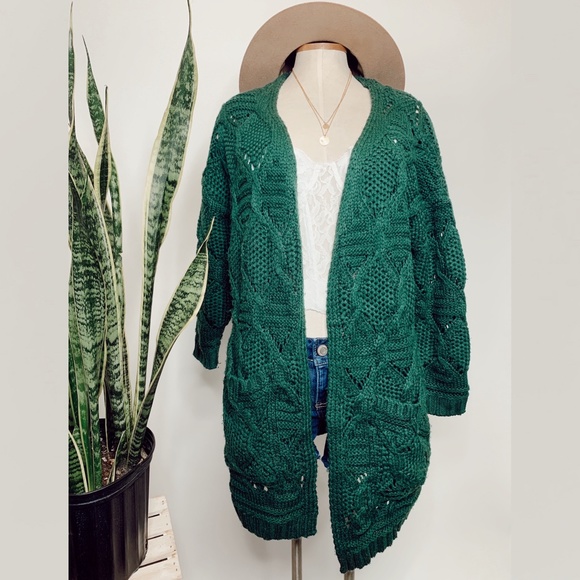 Vintage Sweaters - • VINTAGE • green chunky knit long length cardigan